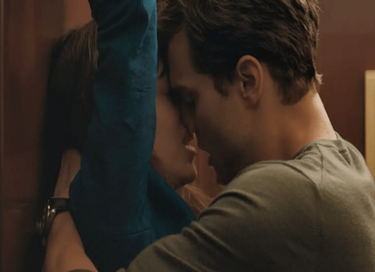 Le-Fantasie-Sessuali-Più-Diffuse-nel-2025-Cosa-Accende-le-Persone-Quest-Anno - Lingerie Harness Boutique