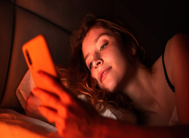 L’arte del sexting - come scrivere messaggi hot - Lingerie Harness Boutique