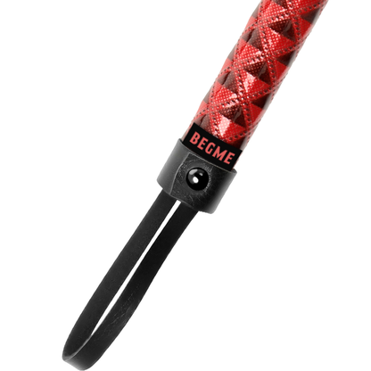 BEGME - FLOGGER IN PELLE VEGANA EDIZIONE ROSSA - BEGME RED EDITION | Lingerie Harness Boutique