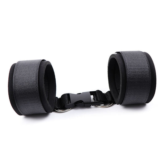 OHMAMA FETISH - FERMAPOLSO IN NEOPRENE CON GANCIO E ANELLO - OHMAMA FETISH | Lingerie Harness Boutique