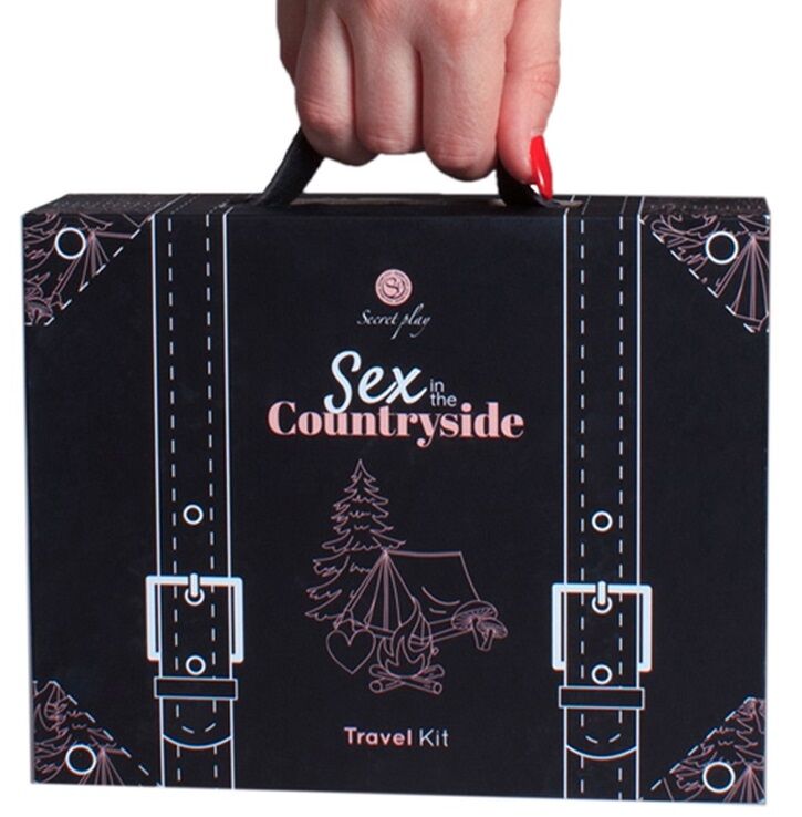 SECRETPLAY - KIT DA VIAGGIO SESSO IN CAMPAGNA (ES/EN/DE/FR/NL/PT) - SECRETPLAY 100% GAMES | Lingerie Harness Boutique
