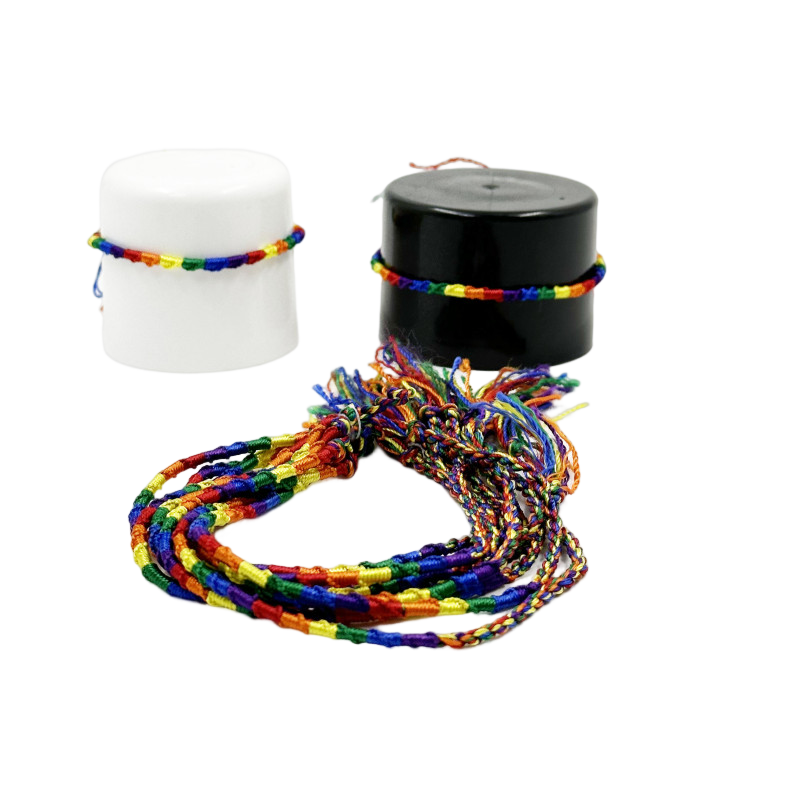 PRIDE - BRACCIALE CON BANDIERA LGTB A FILO FINE