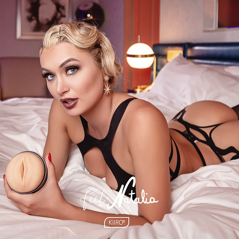 KIIROO - FEEL NATALIA STARR STARS STROKERS COLLECTION 