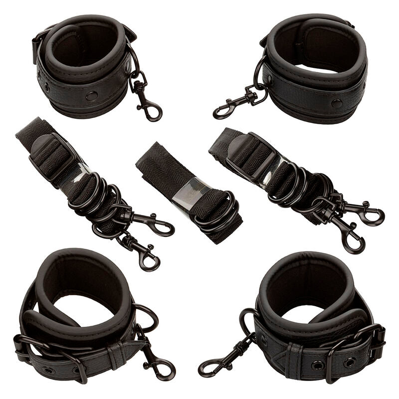 CALEXOTICS - NOCTURNAL CINGHIE PER LETTO IN PELLE REGOLABILI NERE - CALEXOTICS | Lingerie Harness Boutique