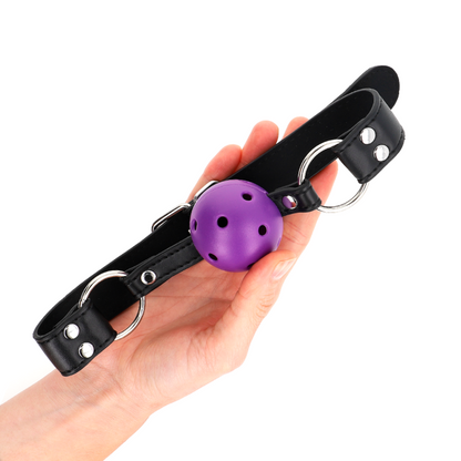 KINK - PALLA TRASPIRANTE BAVAGLIO 4 CM CON DOPPIO RIVETTO VIOLA 62,5 x 2,5 CM REGOLABILE 42-58 CM - KINK COLLAR & GAG | Lingerie Harness Boutique