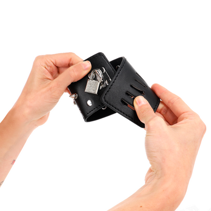 KINK - RESISTENZA DA POLSO PUNK CON PUNTE 25 X 6 CM - Lingerie Harness Boutique | Lingerie Harness Boutique