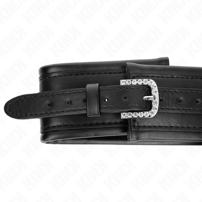 KINK - COLLANA CON CINTURINO CON FIBBIA LUCIDA 65 CM 48.5 CM X 5.3 CM - KINK COLLAR & GAG | Lingerie Harness Boutique