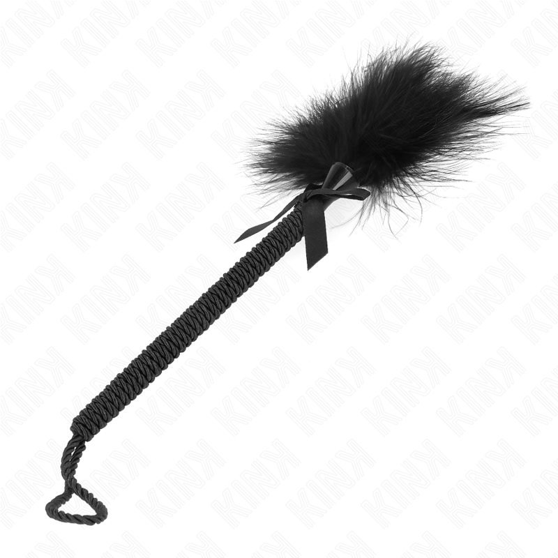 KINK - BACCHETTA IN CORDA DI NYLON CON PIUME TICKLE E FIOCCO NERO 25 CM - KINK IMPACT & TOUCH | Lingerie Harness Boutique