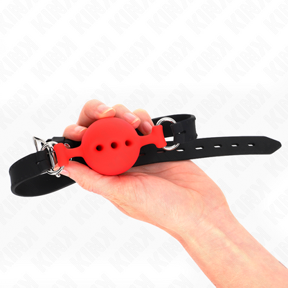 KINK - BAVAGLIO IN SILICONE INTERO 55 x 2 CM CON SFERA DA 4,5 CM MISURA M ROSSO REGOLABILE 35-51 CM - KINK COLLAR & GAG | Lingerie Harness Boutique