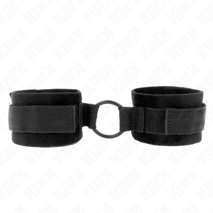 KINK - POLSINI IN PELLICCIA PER PRINCIPIANTI 25 CM CON O-RING 4 CM NERO REGOLABILE 15-25 CM - KINK COLLAR & GAG | Lingerie Harness Boutique