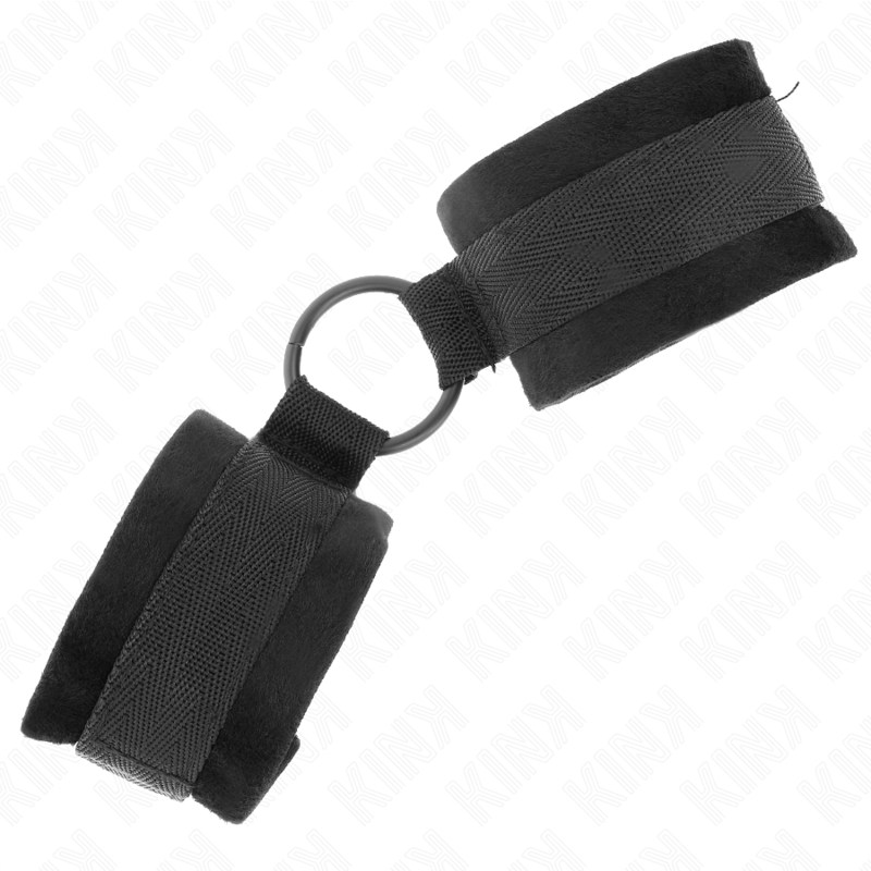 KINK - POLSINI IN PELLICCIA PER PRINCIPIANTI 25 CM CON O-RING 4 CM NERO REGOLABILE 15-25 CM - KINK COLLAR & GAG | Lingerie Harness Boutique