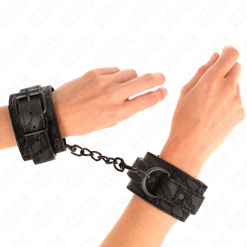 KINK - POLSI RICOPERTI DI PIZZO SCURO REGOLABILI NERO 19-26 CM - KINK COLLAR & GAG | Lingerie Harness Boutique