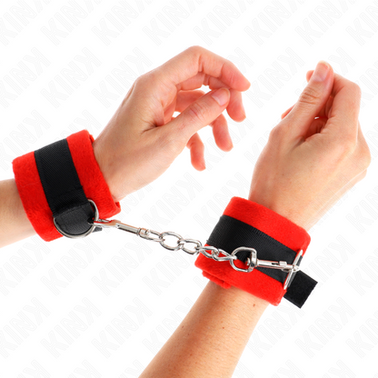 KINK - POLSINI IN PELLICCIA PER PRINCIPIANTI NERO-ROSSO 30 X 7 CM - KINK COLLAR & GAG | Lingerie Harness Boutique