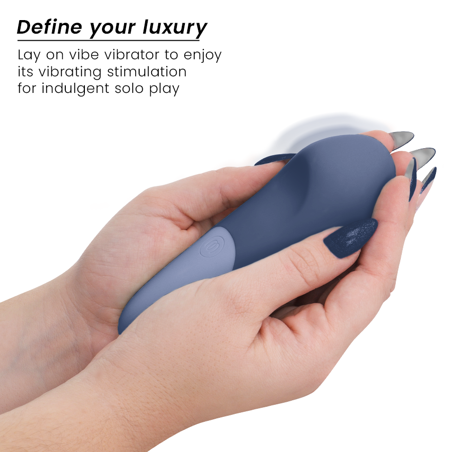WOMANIZER - VIBE LAY-ON VIBRATORE SILENZIOSO BLU SCURO - WOMANIZER | Lingerie Harness Boutique