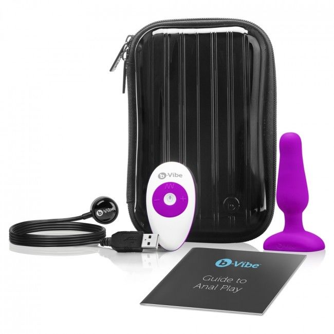 B-VIBE - NOVICE REMOTE CONTROL ANAL PLUG FUCHSIA