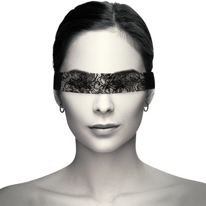 COQUETTE CHIC DESIRE - MASCHERA IN PIZZO NERO CON NASTRO - COQUETTE ACCESSORIES | Lingerie Harness Boutique